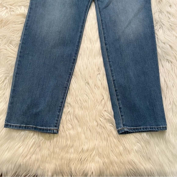 Old Navy Mid-Rise Power Slim Straight Jean Willow Wash 18 - Picture 5 of 11